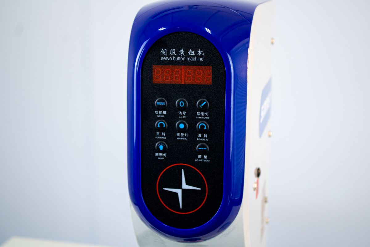 SM-818D